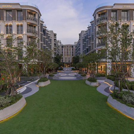 The Salil Hotel Riverside Bangkok Bagian luar foto The Park