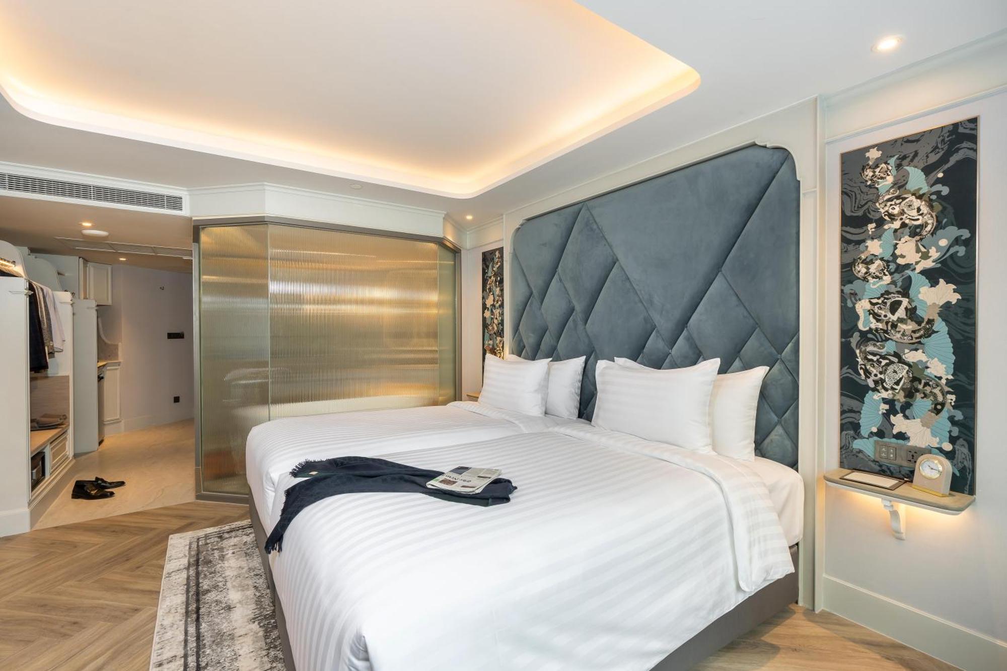 The Salil Hotel Riverside Bangkok Bagian luar foto Deluxe Room